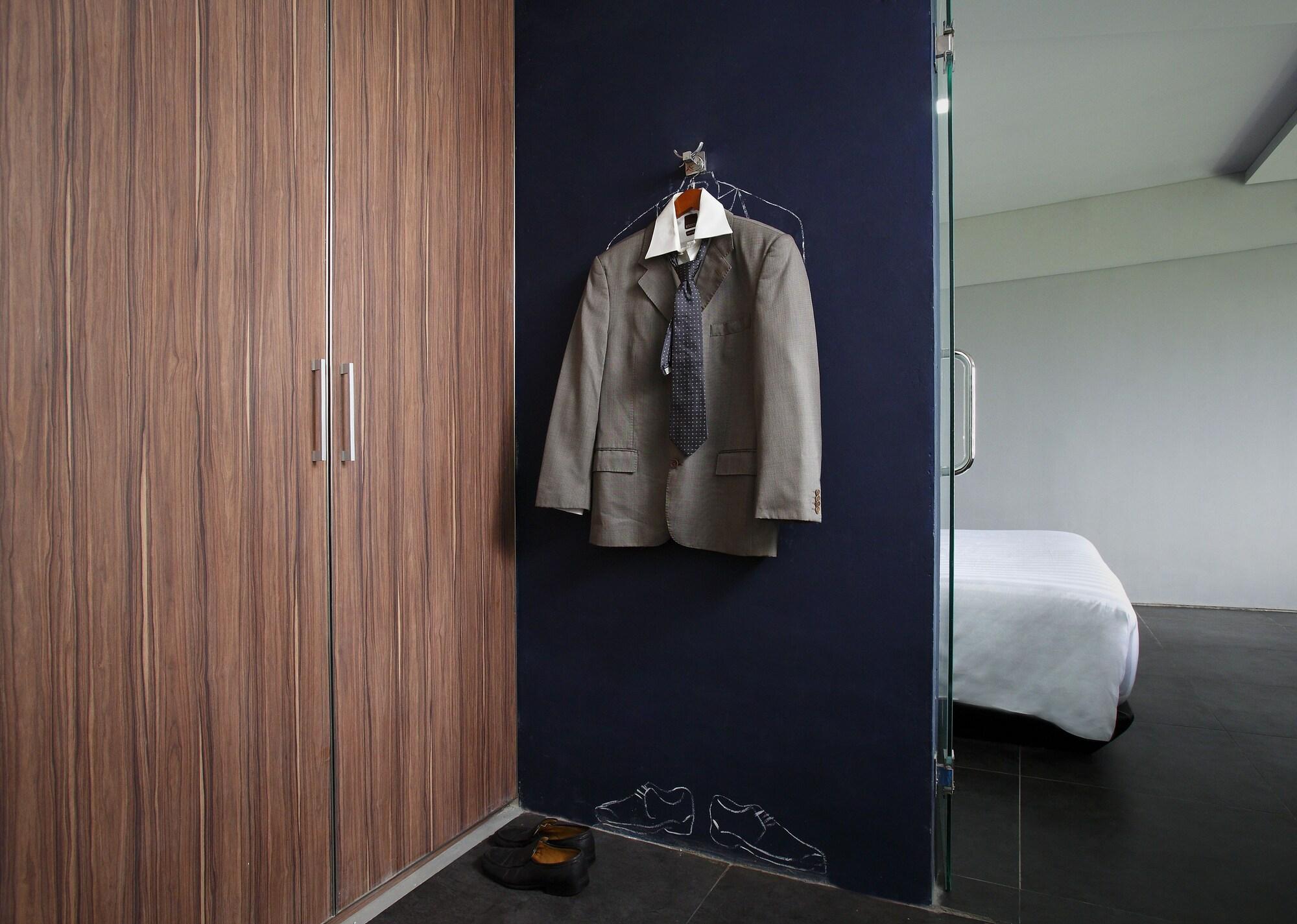 Berry Biz Hotel Seminyak Zewnętrze zdjęcie