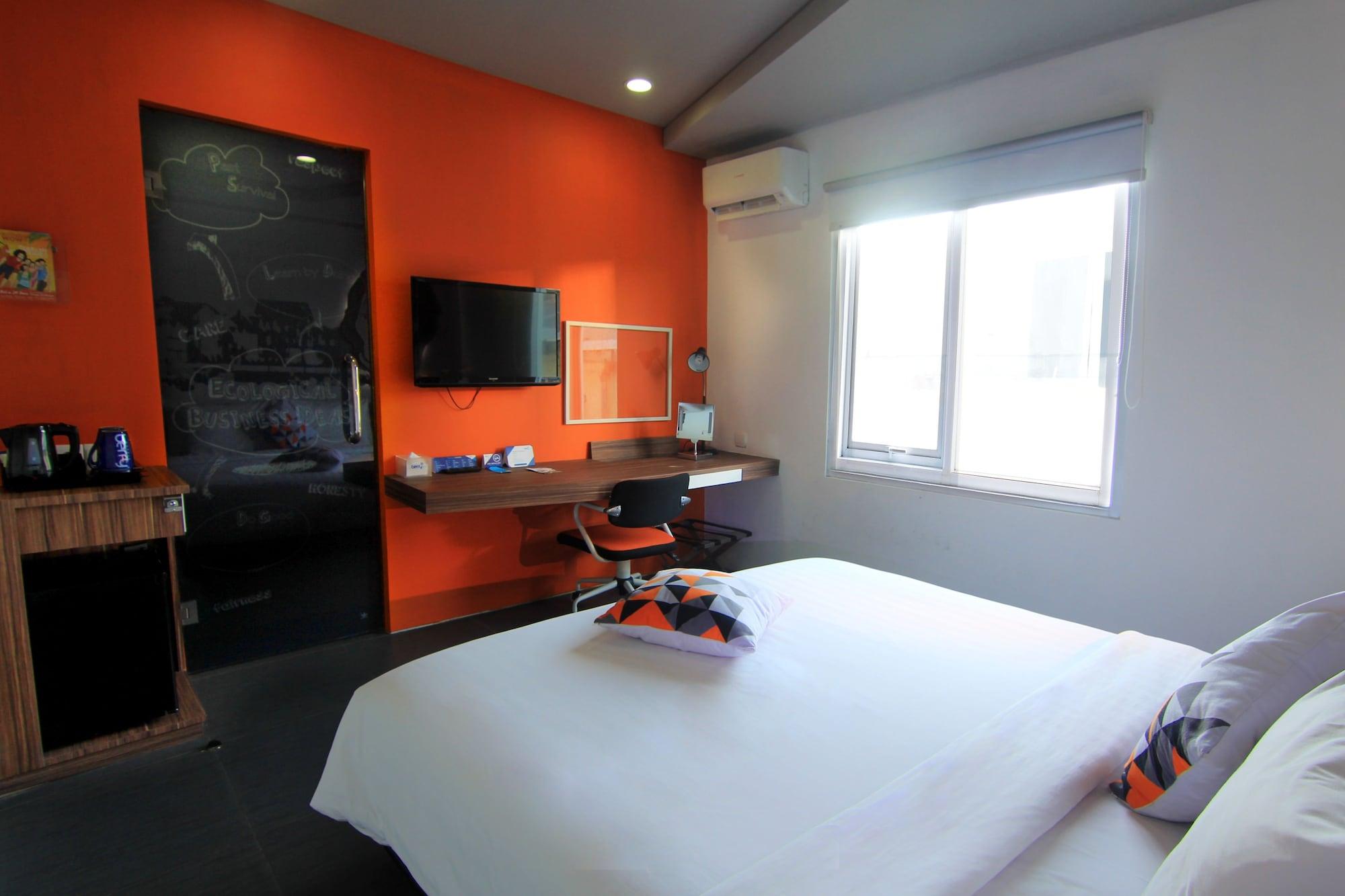 Berry Biz Hotel Seminyak Zewnętrze zdjęcie