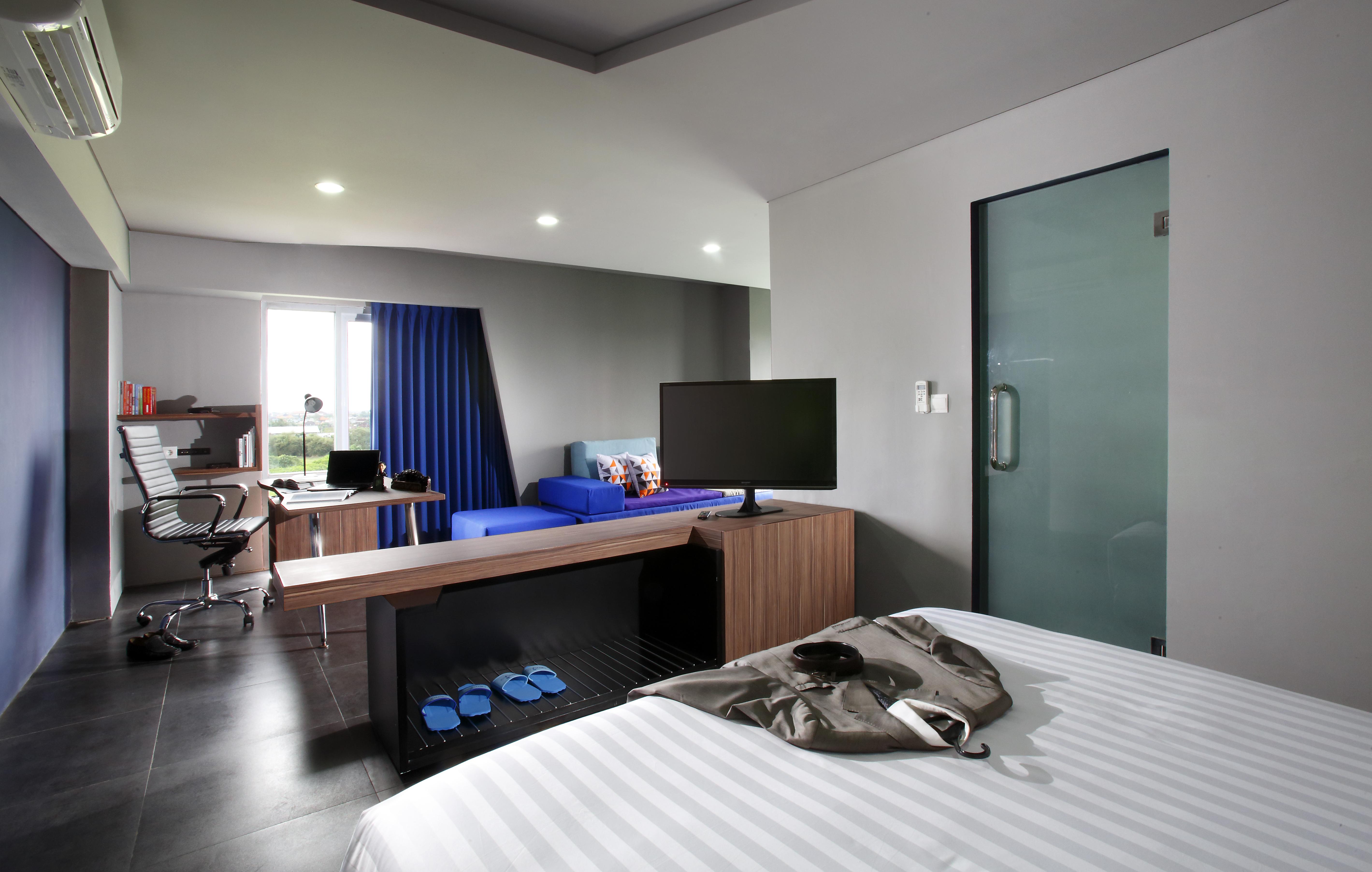 Berry Biz Hotel Seminyak Zewnętrze zdjęcie
