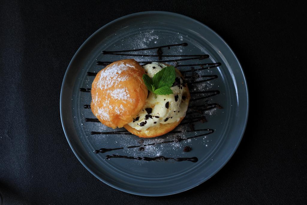 Berry Biz Hotel Seminyak Zewnętrze zdjęcie